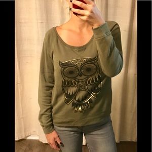 Fifth Sun owl sweat shirt. Olive green. Size L.